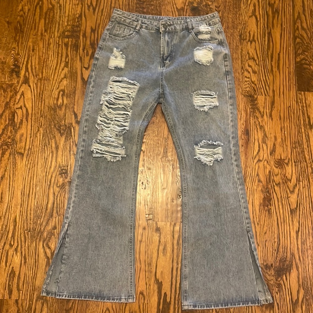 Distressed high rise “Mom” jeans